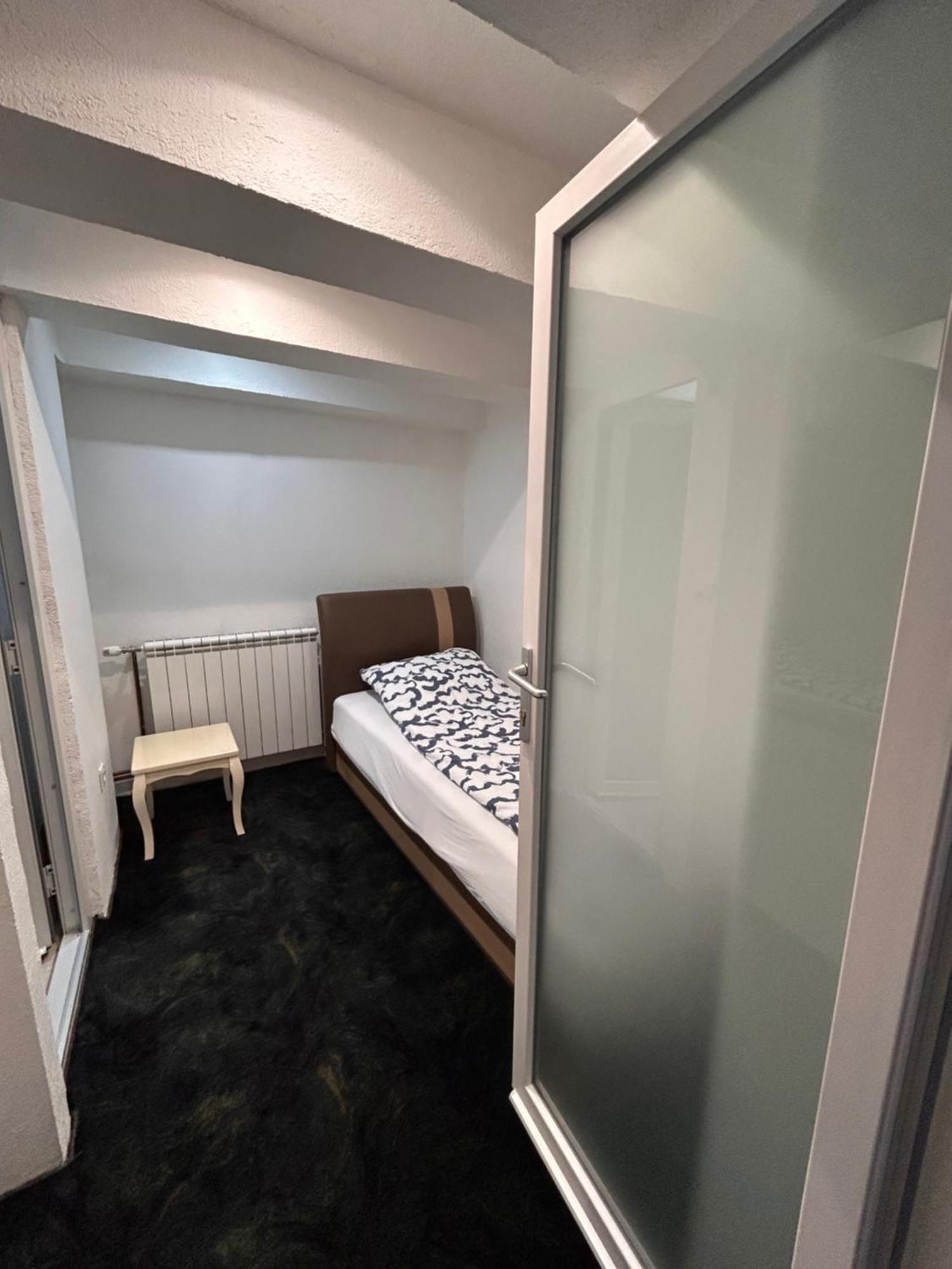 Latin Bridge Apartment Сараево Экстерьер фото